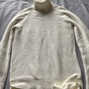White/cream turtle neck sweater
